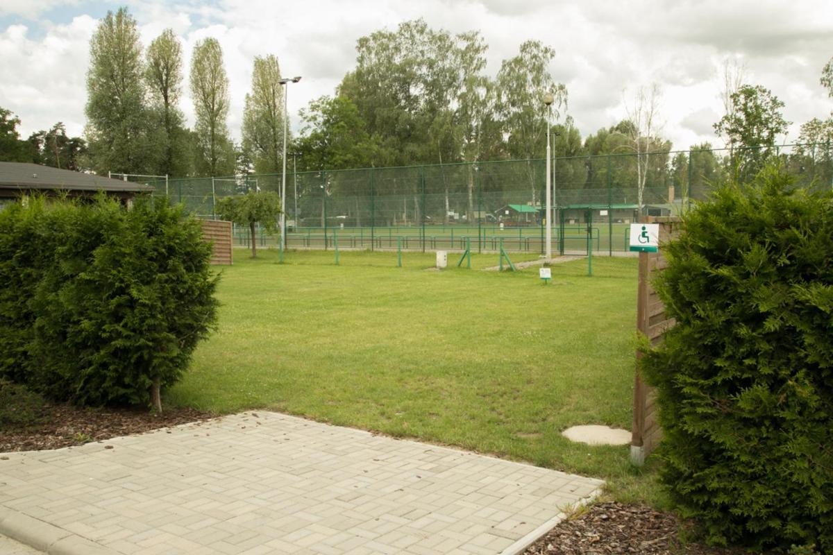 Camping Oaza Blonie Kornik Domki Standard Plus - 3 Pokoje Εξωτερικό φωτογραφία