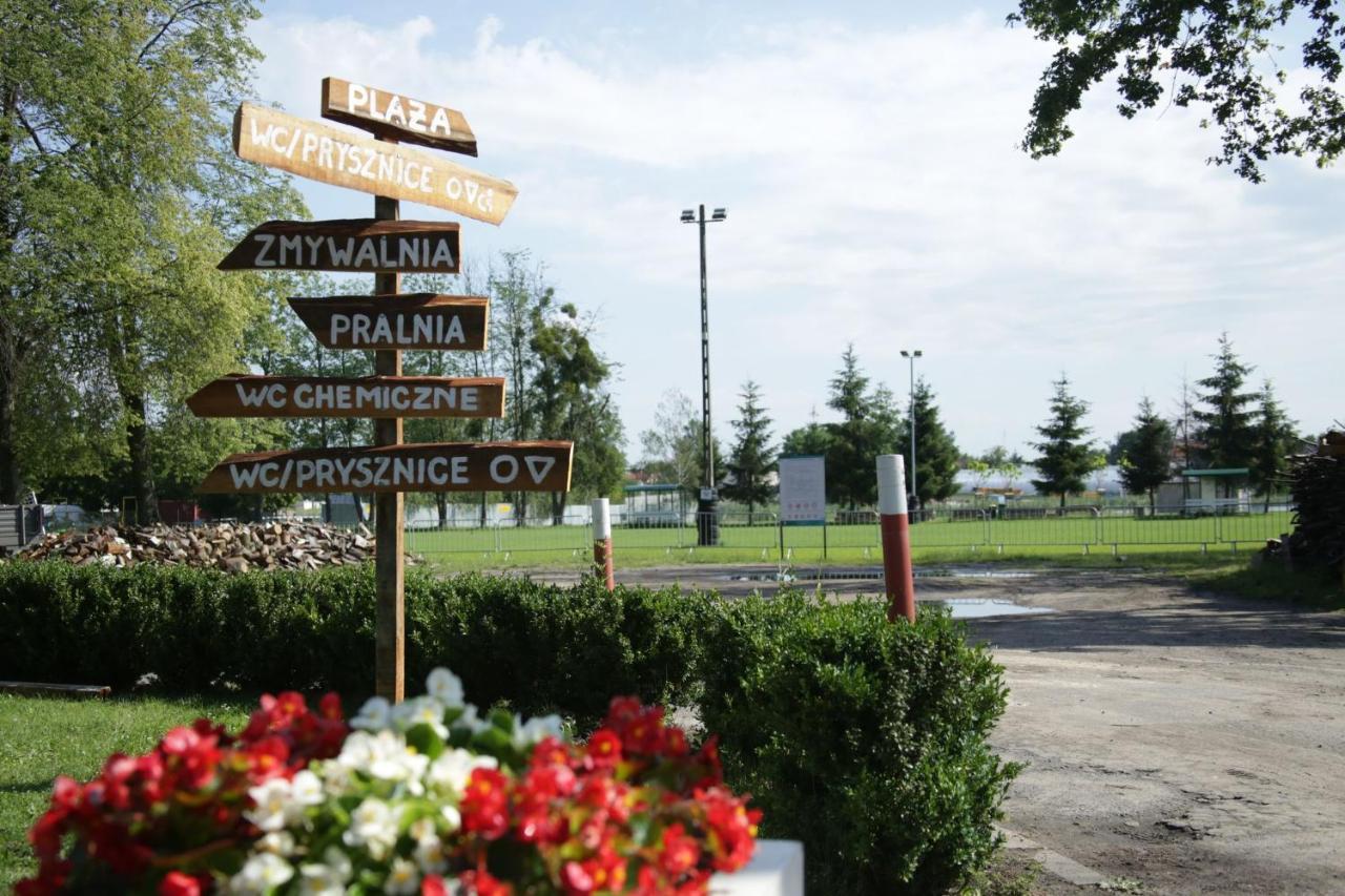 Camping Oaza Blonie Kornik Domki Standard Plus - 3 Pokoje Εξωτερικό φωτογραφία